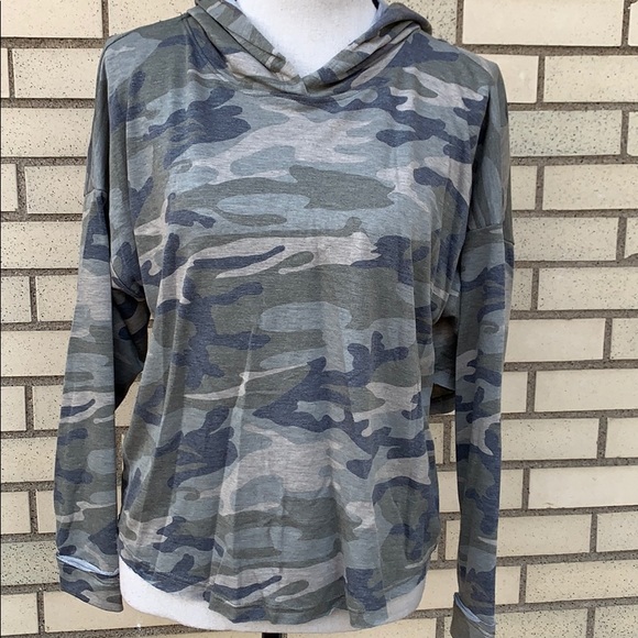 Camouflage Green Open Cross Over Back Design Hoodie Top - Picture 4 of 8
